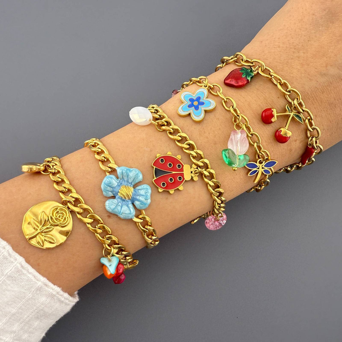 Cerise cherry bracelet
