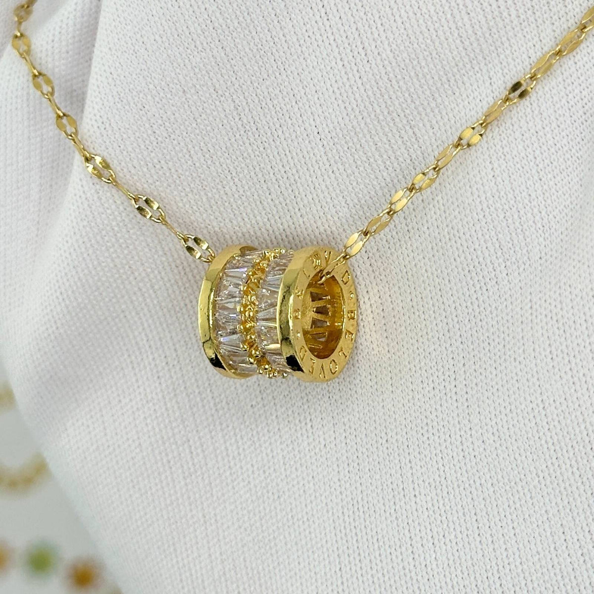 Elise minimal necklace